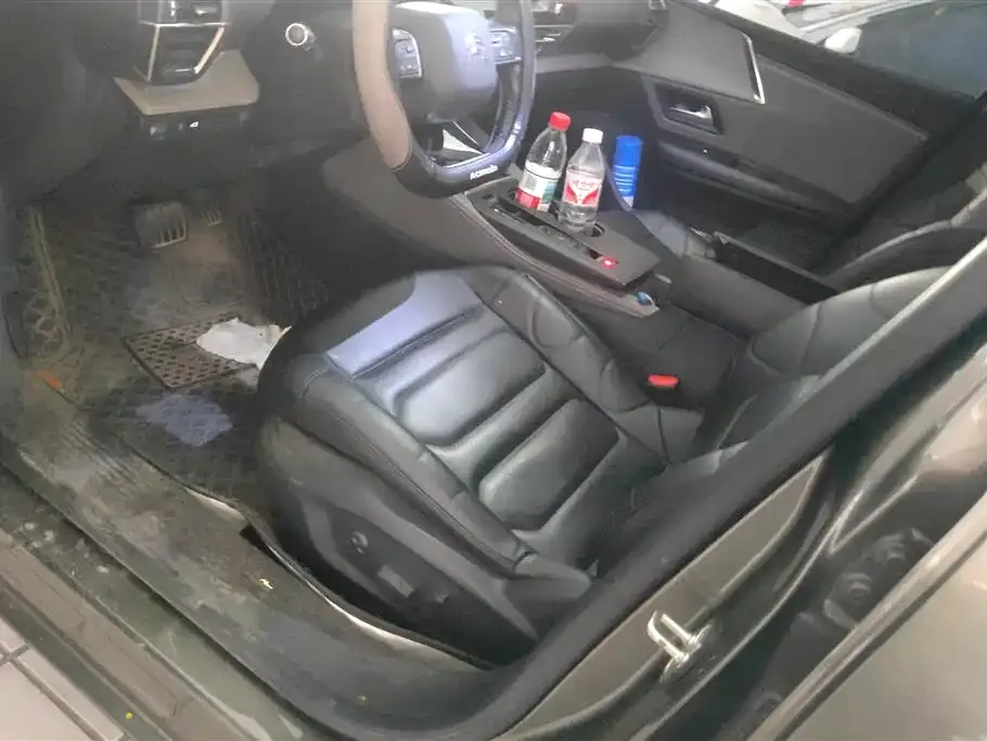 Citroen C5 X 2023 из CN, фото 2
