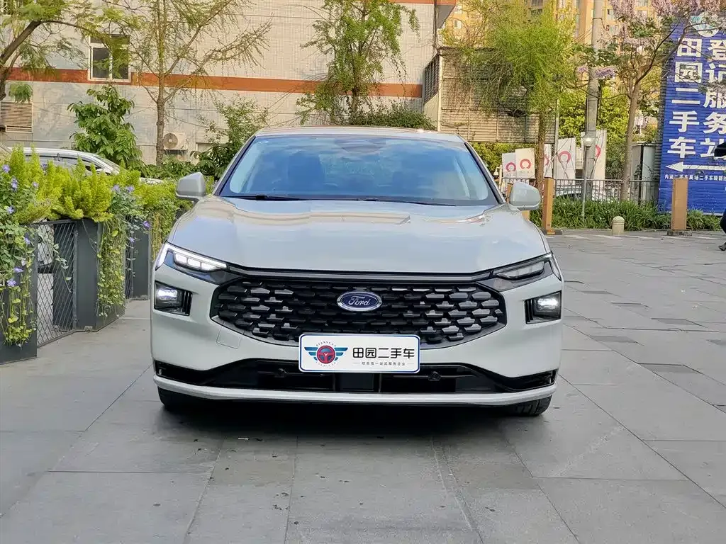 Ford Mondeo 2023 из CN, фото 7