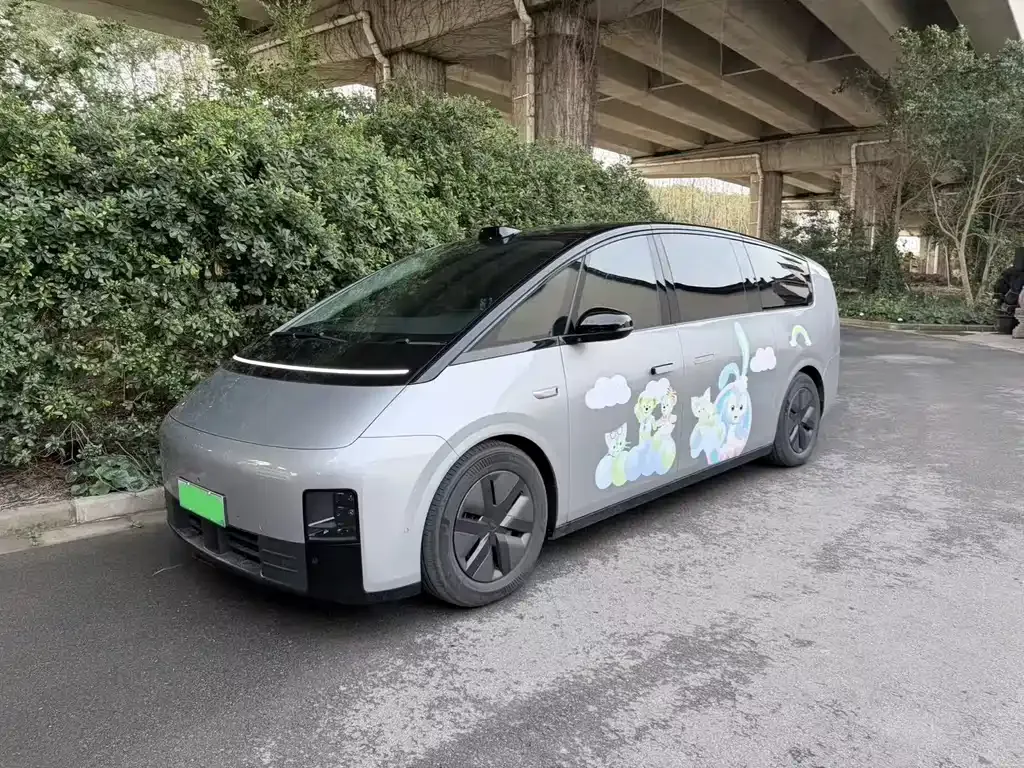 Li Auto MEGA 2024 из CN, фото 1