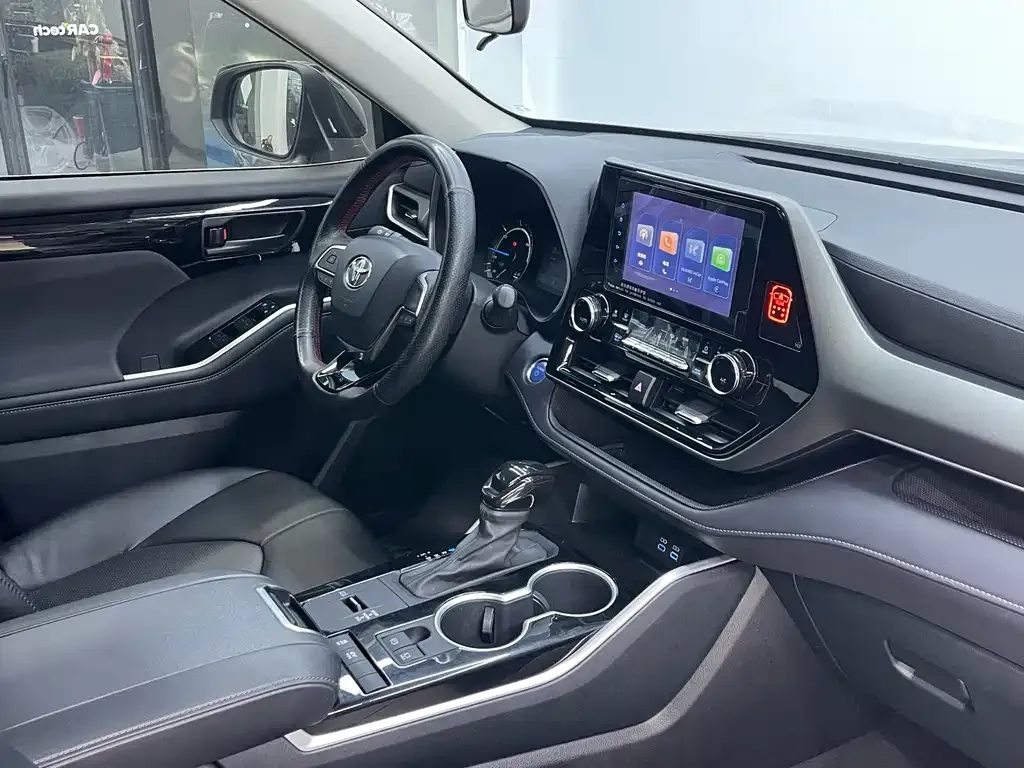 Toyota Highlander 2023 из CN, фото 10