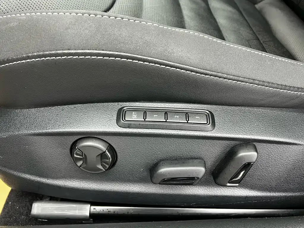 Volkswagen CC — фото 9