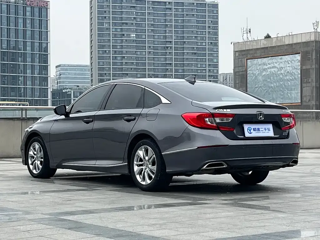 Honda Accord — фото 4