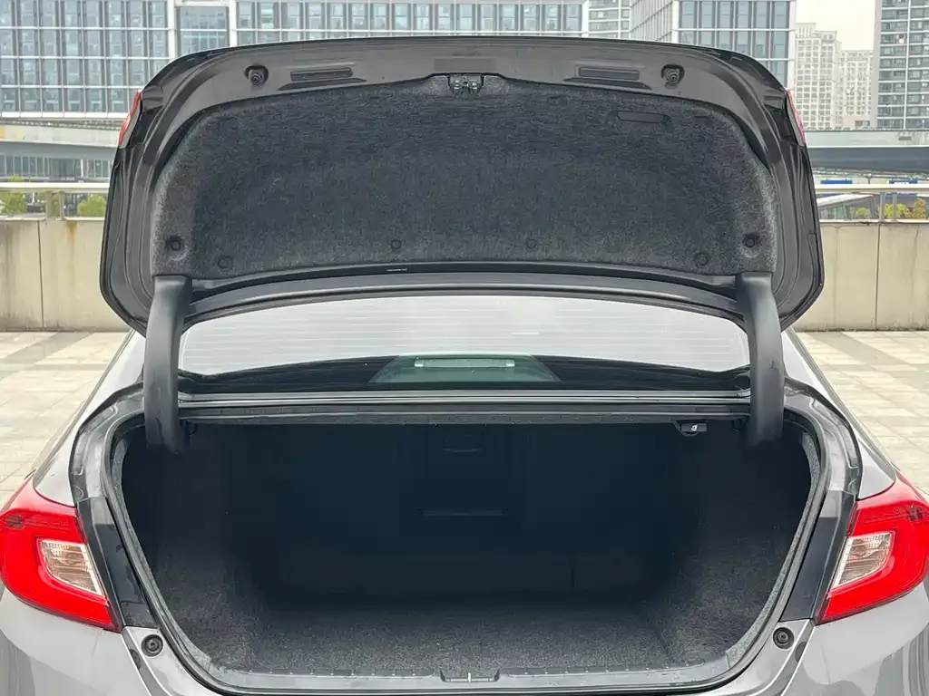 Honda Accord — фото 3