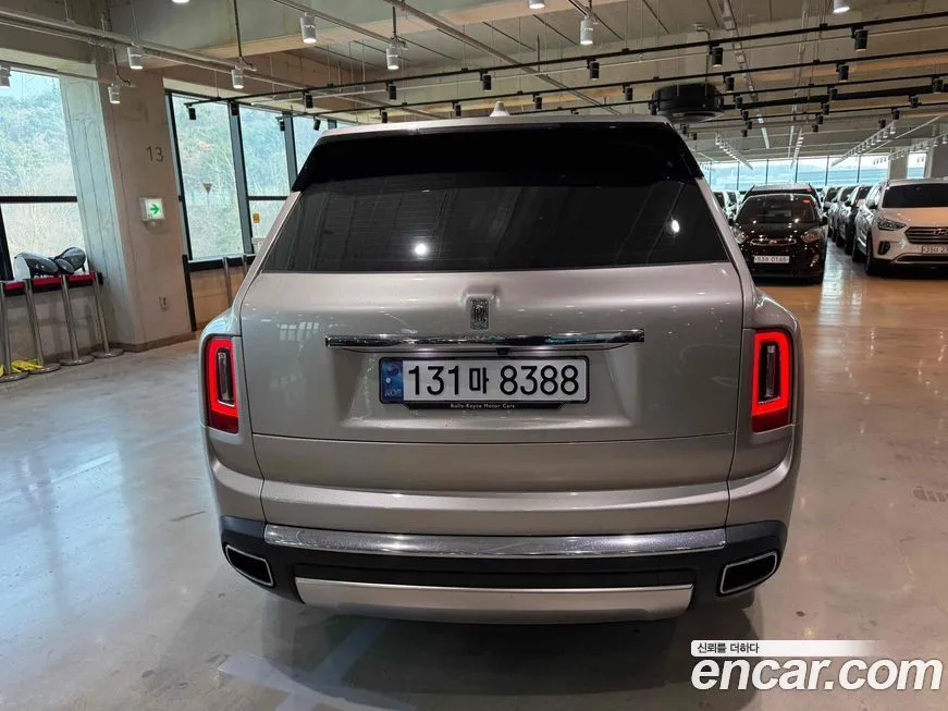 Rolls-Royce Cullinan 2021 из KR, фото 5