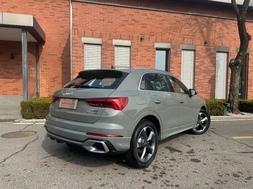 Audi Q3 — фото 9