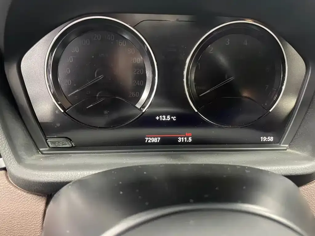 BMW X1 — фото 10