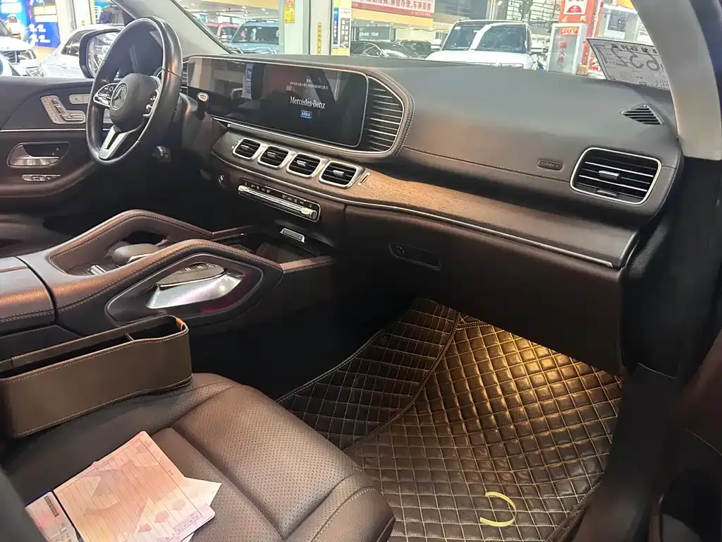 Mercedes-Benz GLE — фото 9