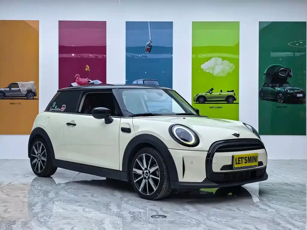 MINI Cooper (3-door) 2023 из CN, фото 1