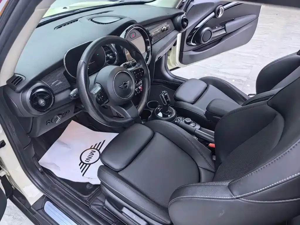 MINI Cooper (3-door) 2023 из CN, фото 5