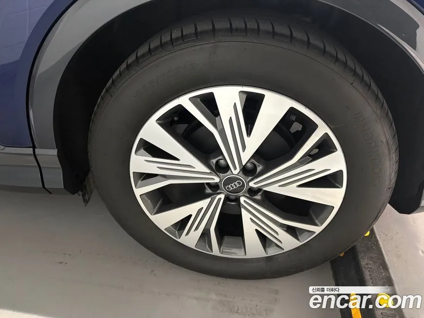 Audi Q4 e-tron 2025 из KR, фото 6