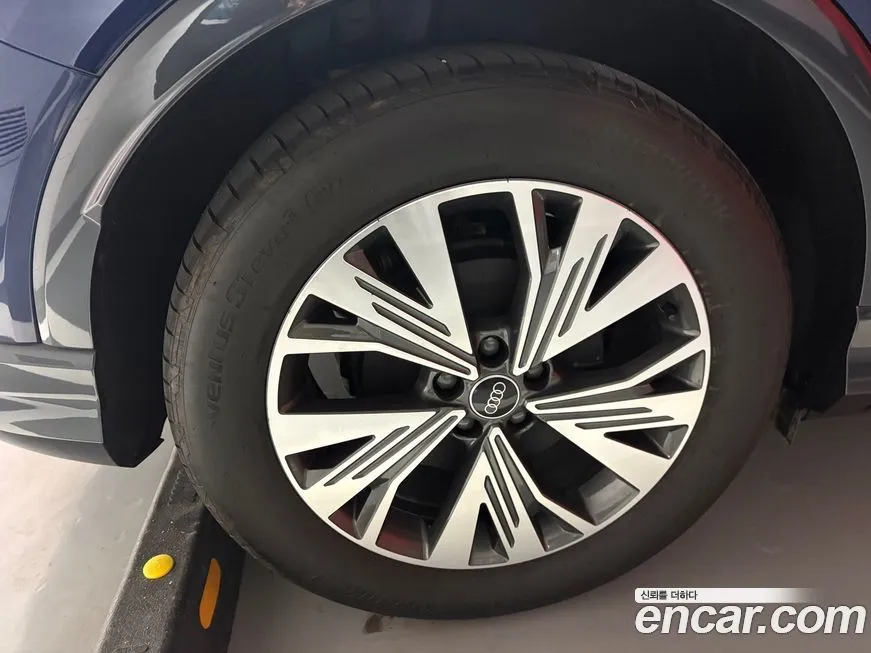 Audi Q4 e-tron 2025 из KR, фото 5