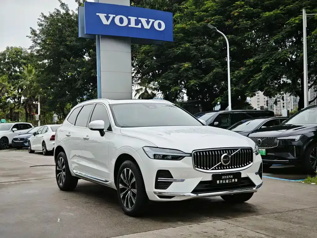 Volvo XC60 — фото 3