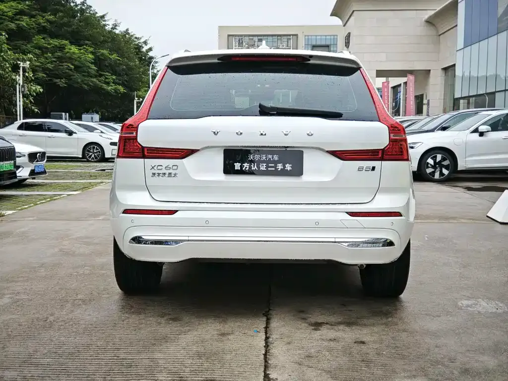 Volvo XC60 — фото 4