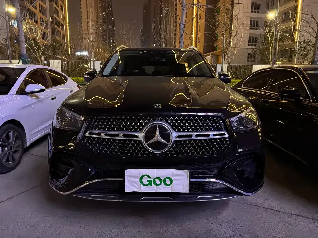 Mercedes-Benz GLE — фото 1