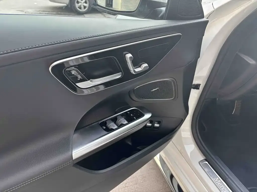 Mercedes-Benz C-Class New Energy — фото 5