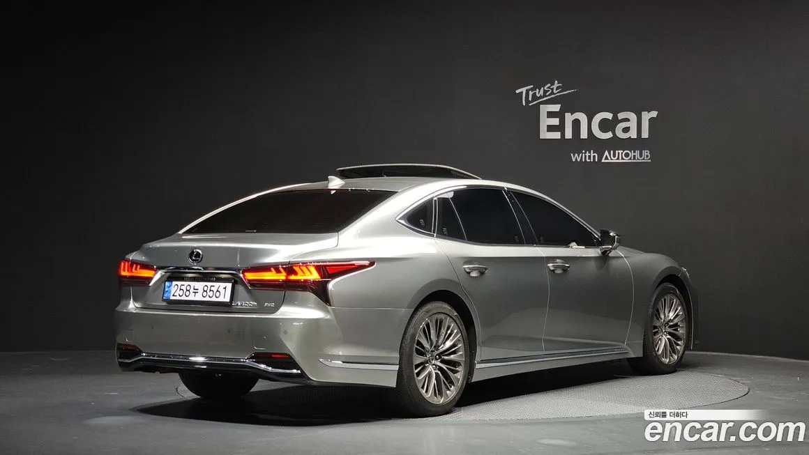 Lexus LS 2023 из KR, фото 2