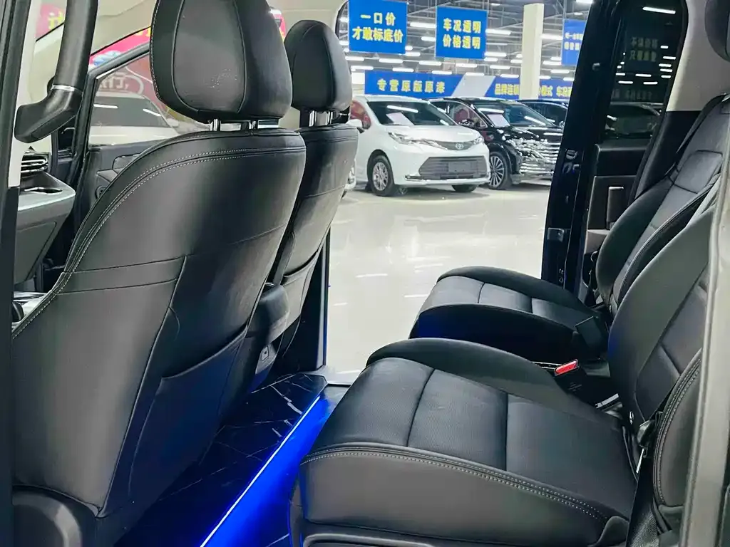 GAC Motor E8 Hybrid — фото 8