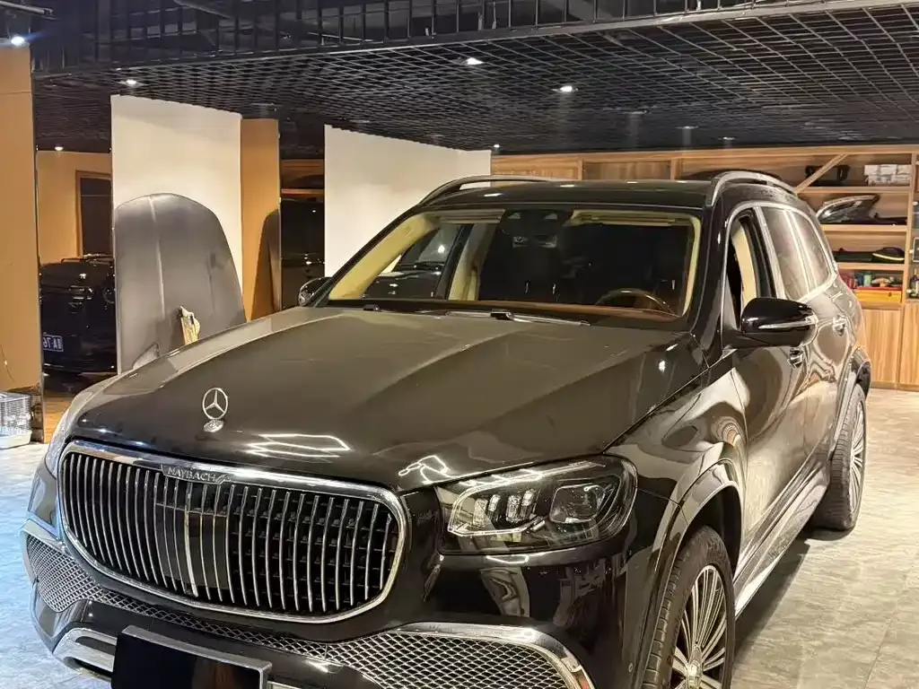 Mercedes-Benz GLS — фото 1