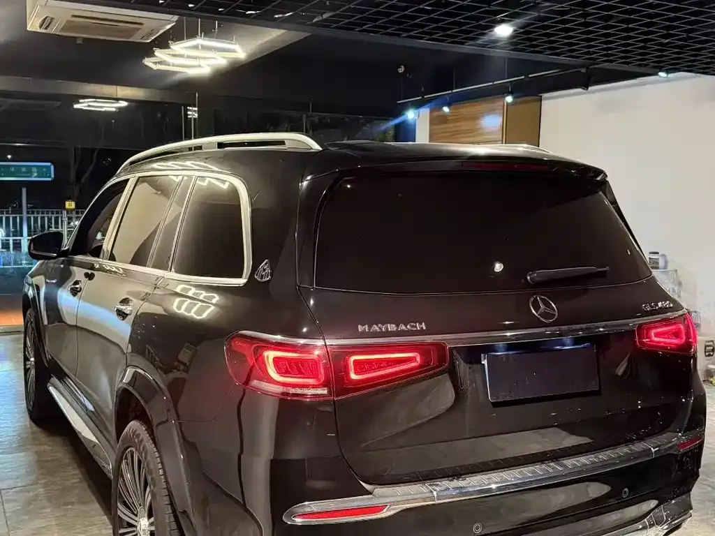 Mercedes-Benz GLS — фото 4