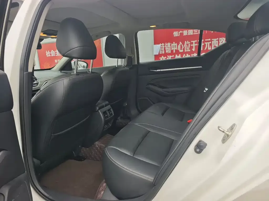 Nissan Teana 2022 из CN, фото 2