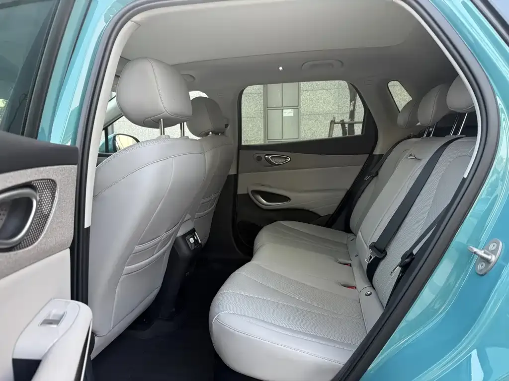 BYD Hiace 05 EV — фото 8