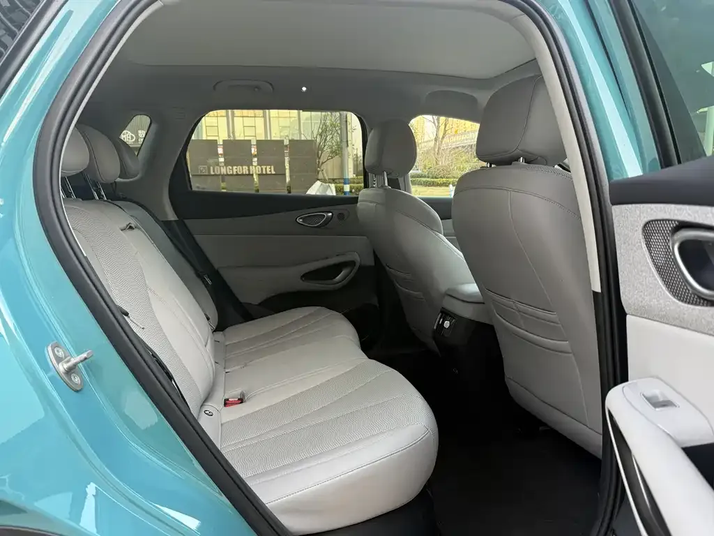 BYD Hiace 05 EV — фото 9