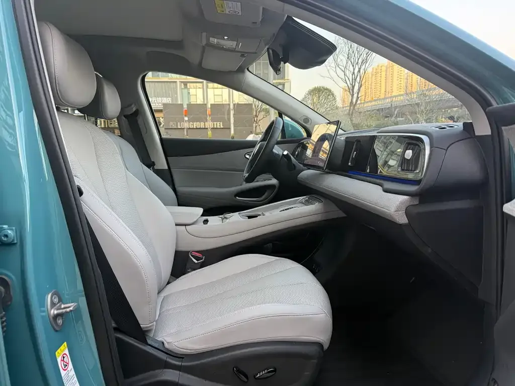BYD Hiace 05 EV — фото 10