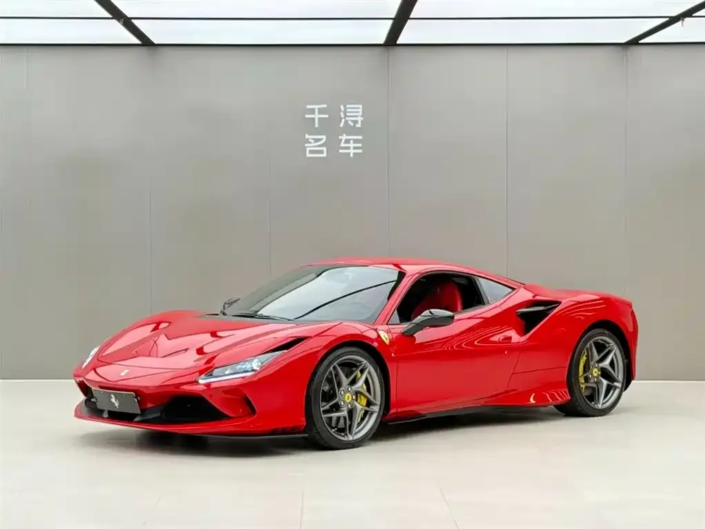 Ferrari F8 — фото 1