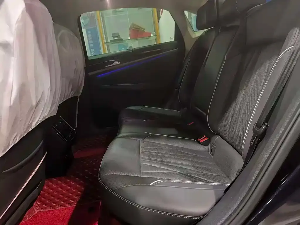 Volkswagen Passat 2021 из CN, фото 7