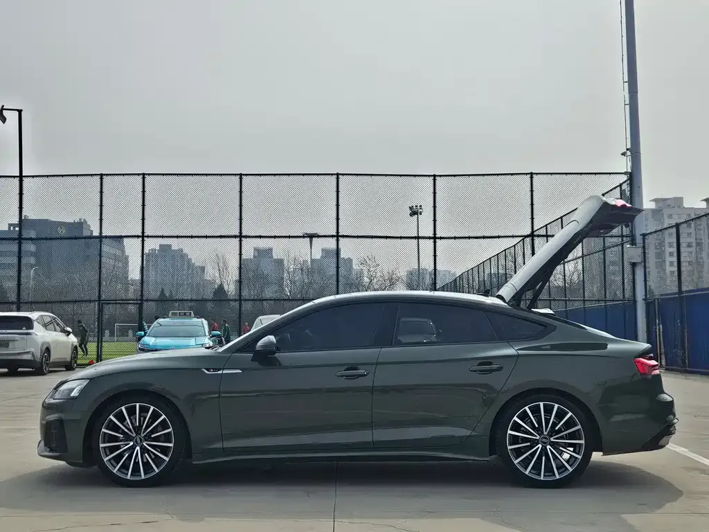 Audi A5 (Import) 2023 из CN, фото 2