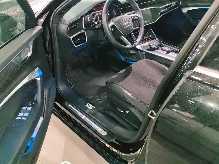 Audi A6L 2024 из CN, фото 8