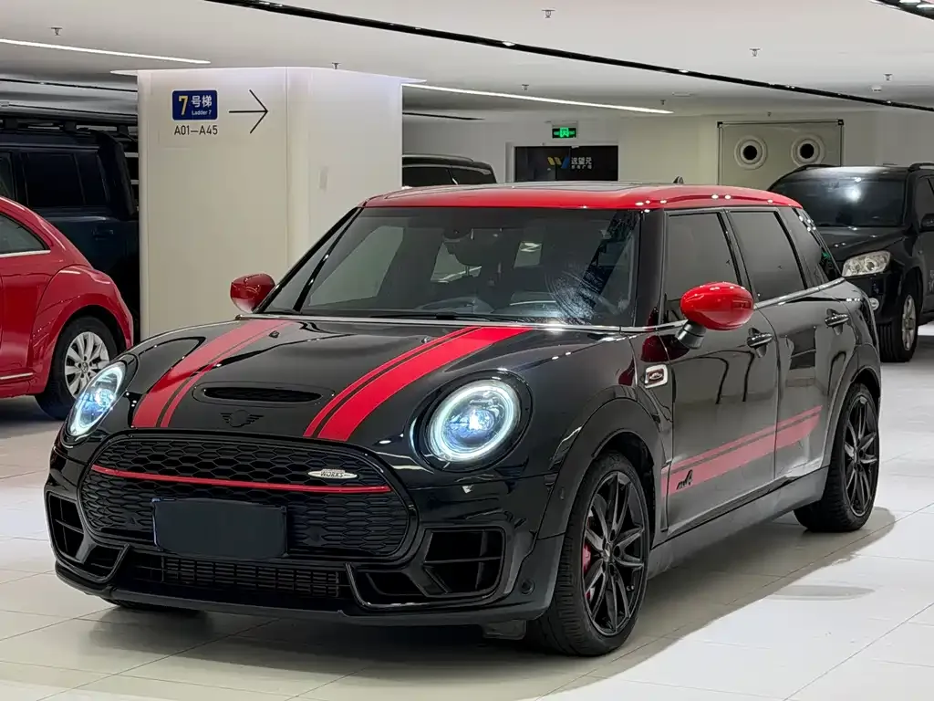 MINI Clubman JCW