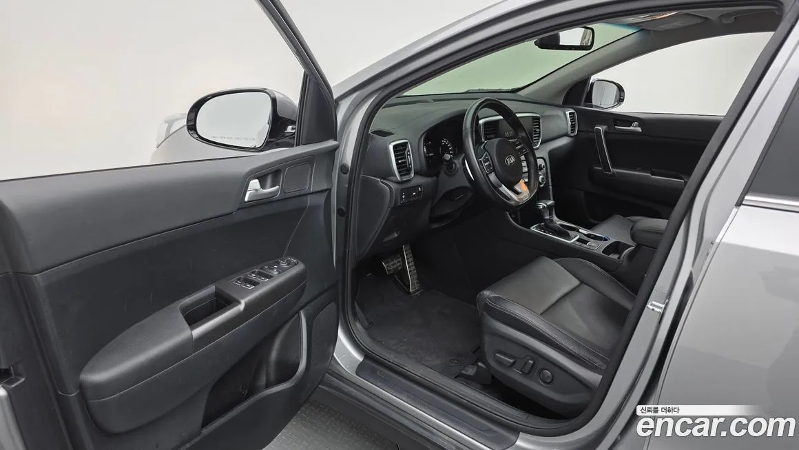 Kia Sportage — фото 8