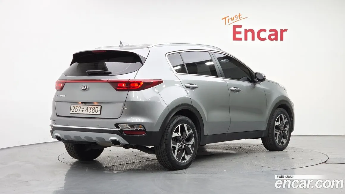 Kia Sportage — фото 7