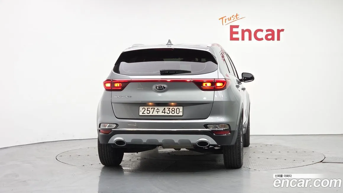 Kia Sportage — фото 9