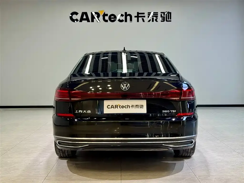Volkswagen Passat 2024 из CN, фото 2