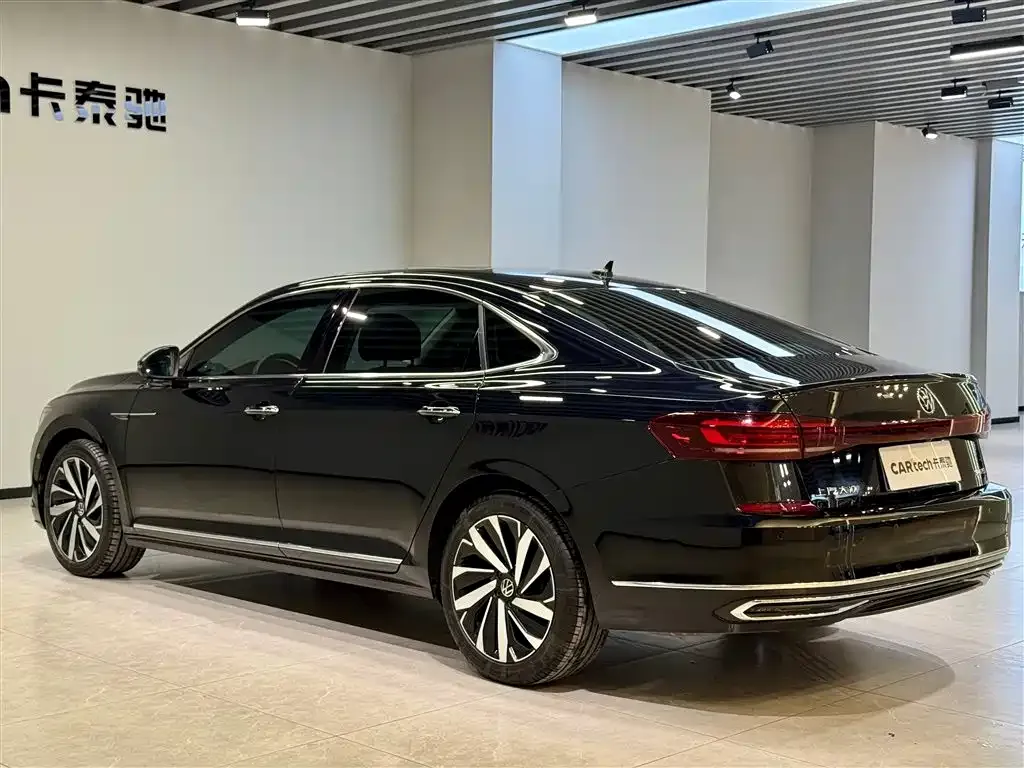 Volkswagen Passat 2024 из CN, фото 9