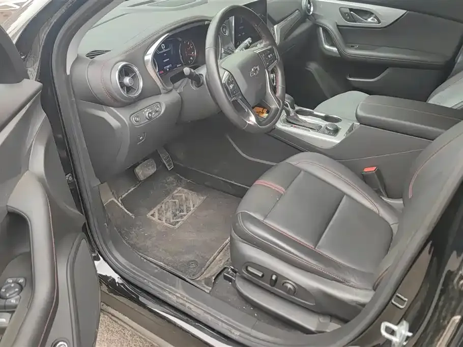 Chevrolet Blazer 2023 из CN, фото 5