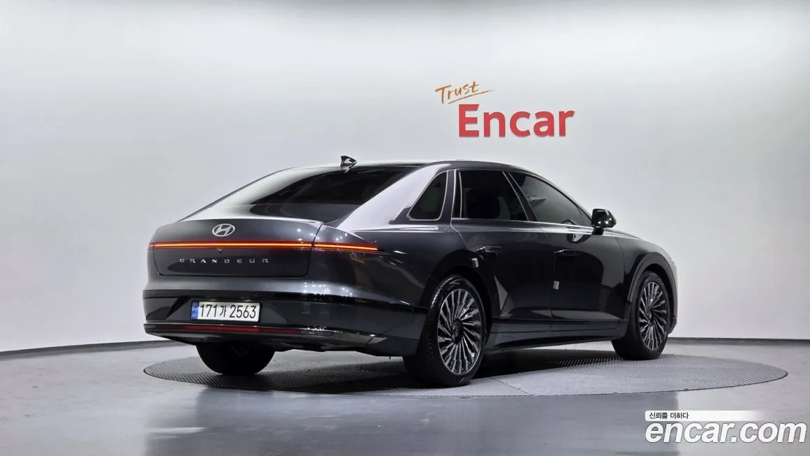 Hyundai Grandeur 2023 из KR, фото 9