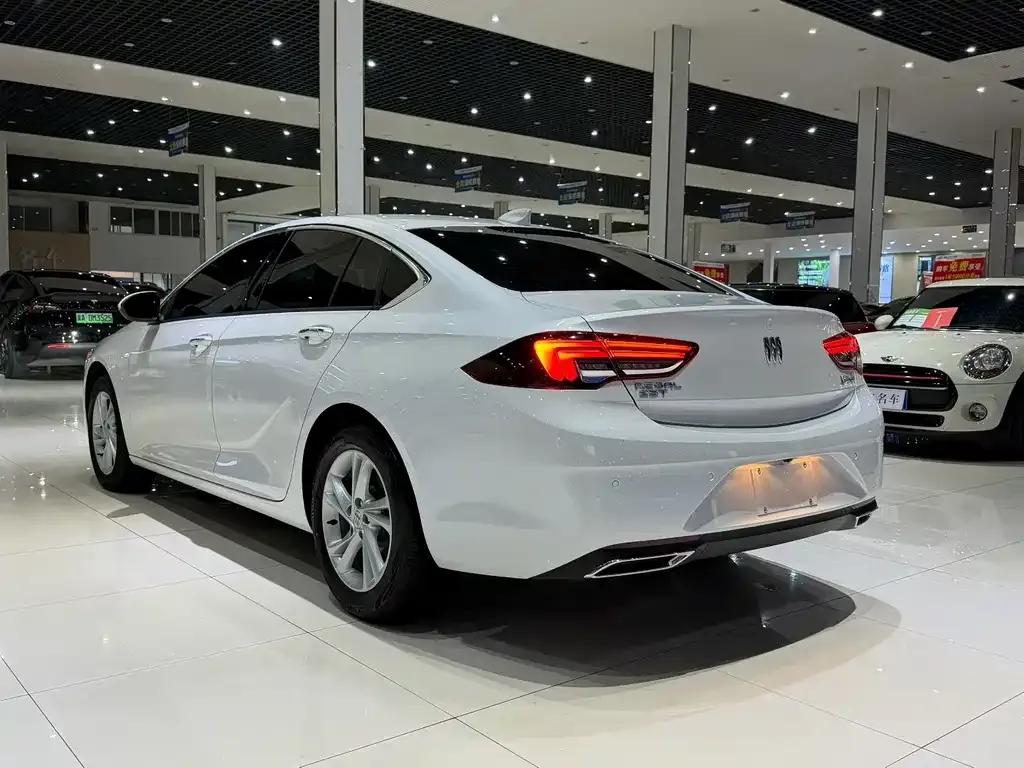 Buick Regal — фото 7