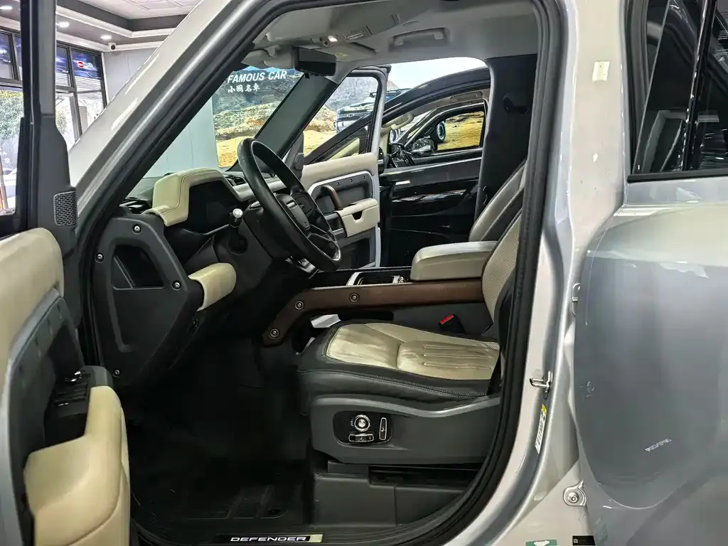Land Rover Defender 2021 из CN, фото 2