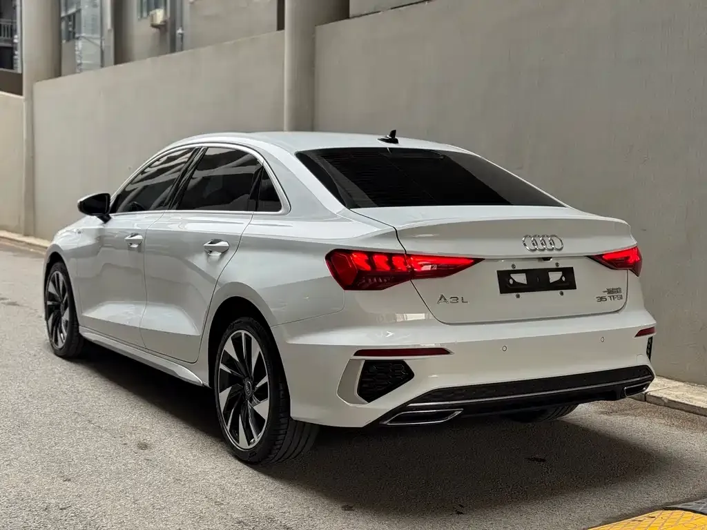Audi A3 2022 из CN, фото 4