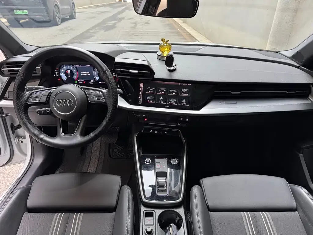 Audi A3 2022 из CN, фото 2