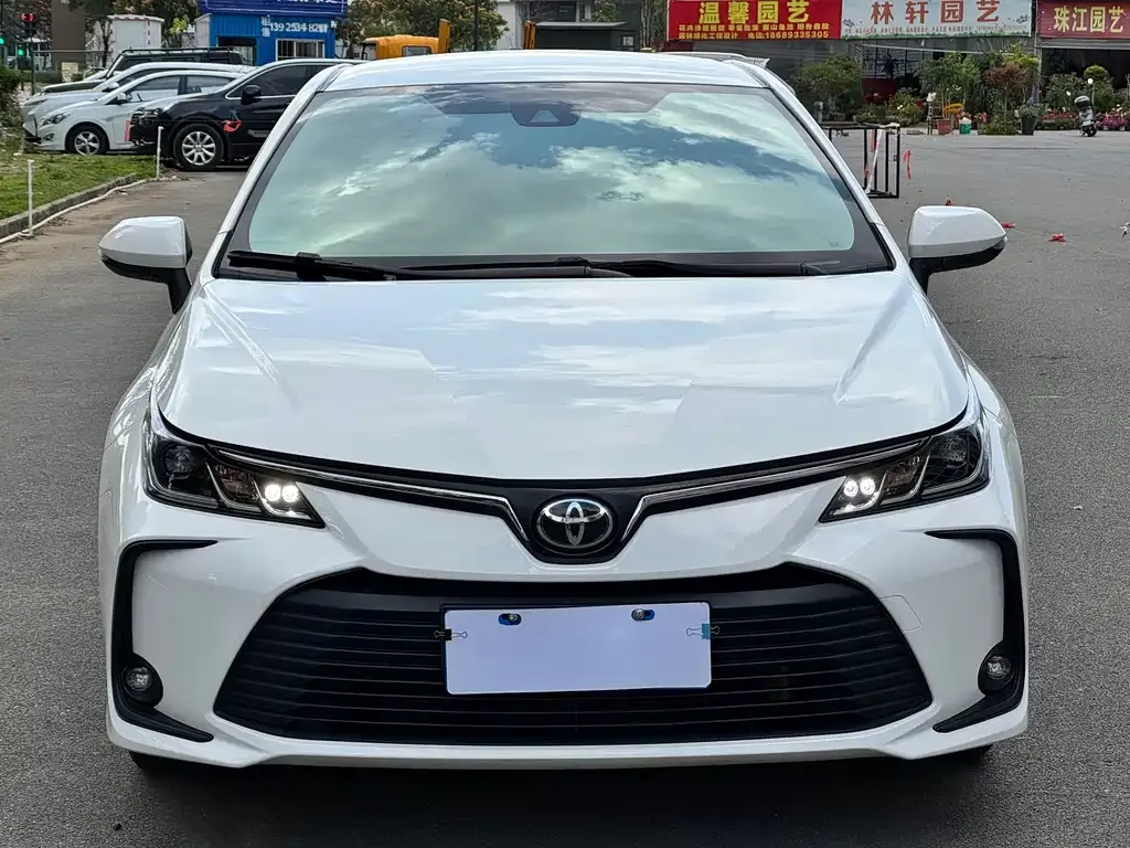 Toyota Corolla 2023 из CN, фото 6
