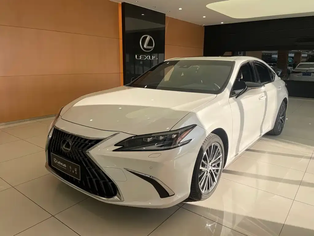 Lexus ES 2024 из CN, фото 1