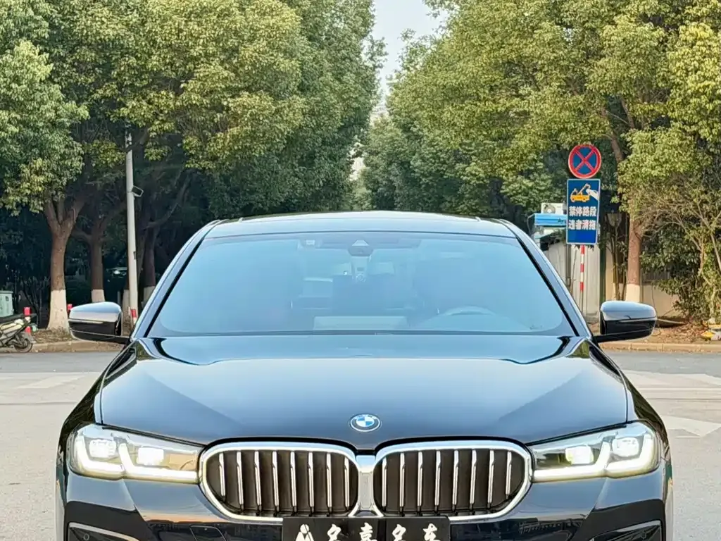 BMW 5 Series — фото 3