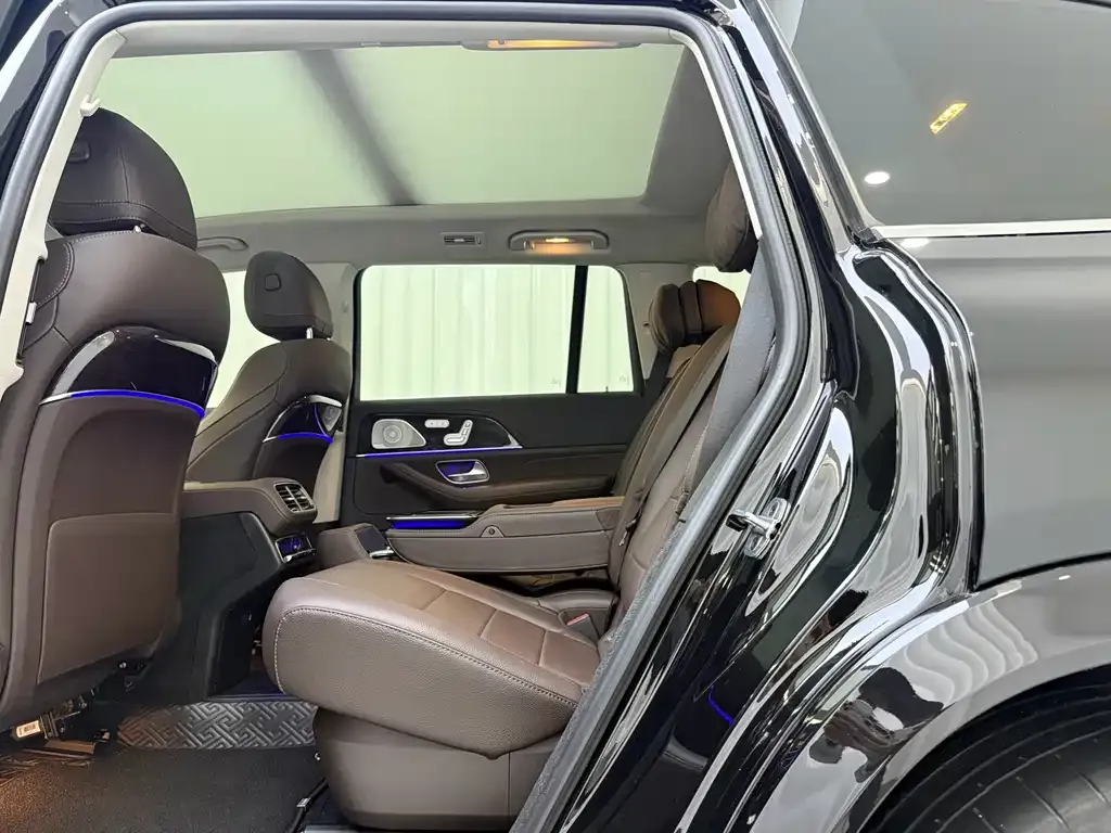Mercedes-Benz GLS — фото 9