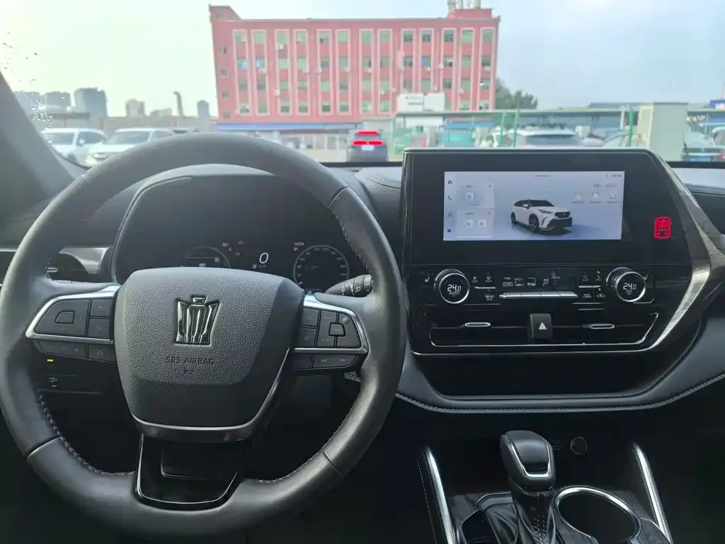 Toyota Crown Kluger 2025 из CN, фото 5