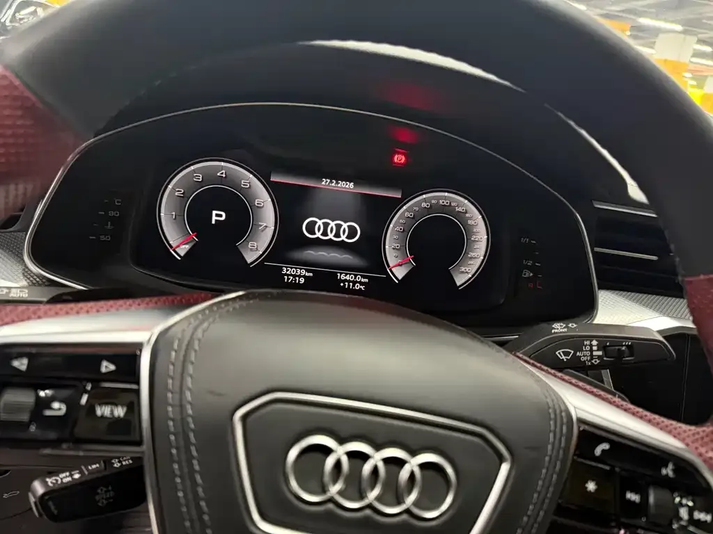 Audi A6L 2023 из CN, фото 3