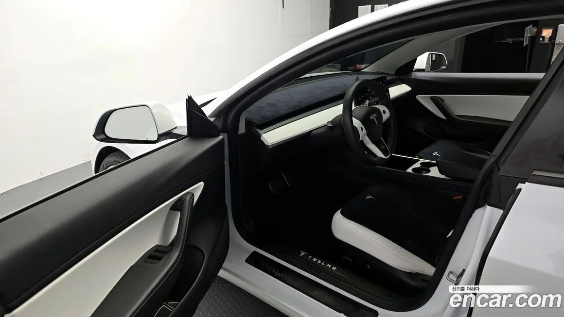 Tesla Model 3 — фото 5